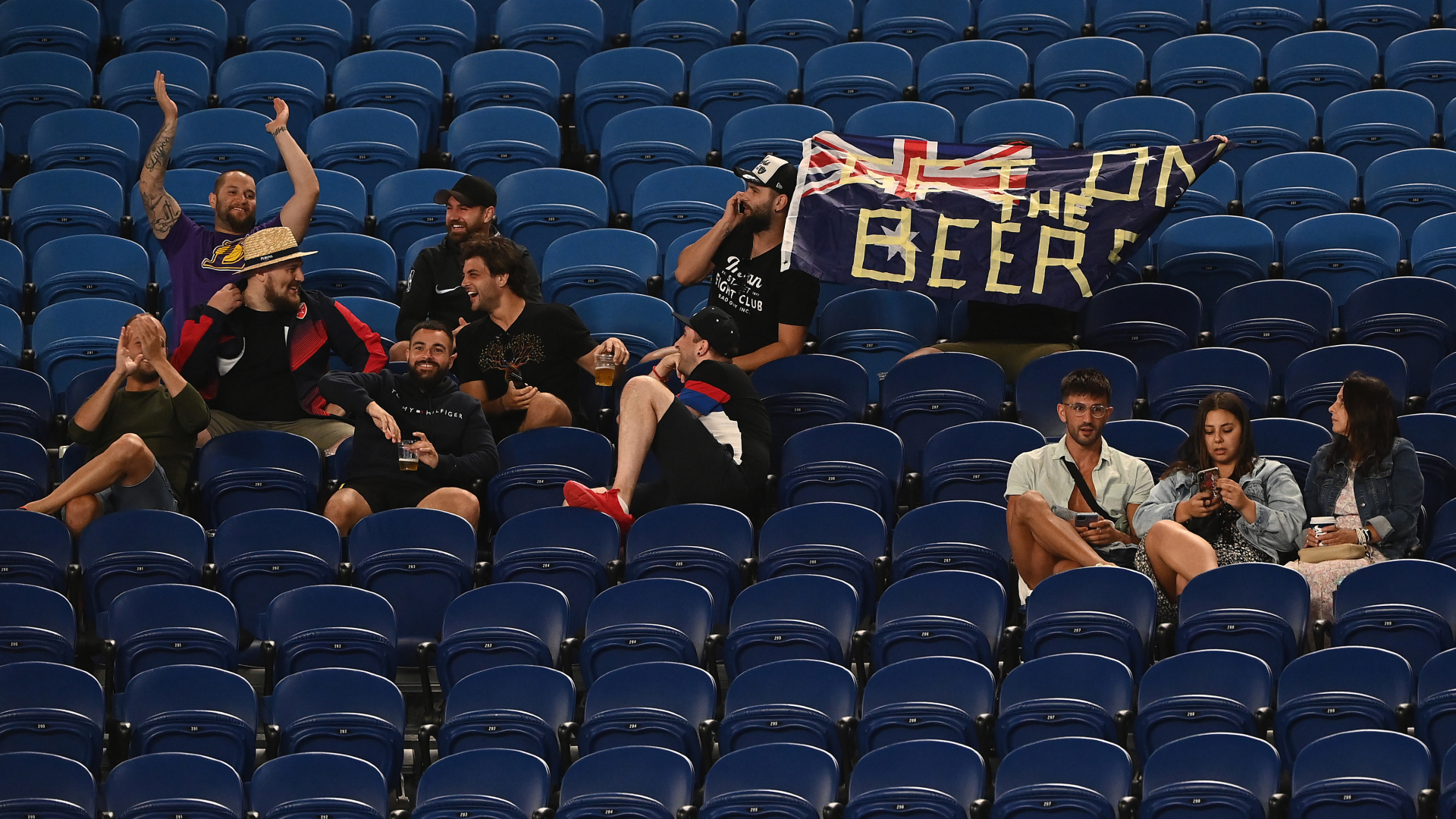 Australian Open: Fans forced to leave ahead of Victoria lockdown