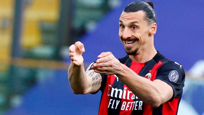 Zlatan se va expulsado pero el Milan gana