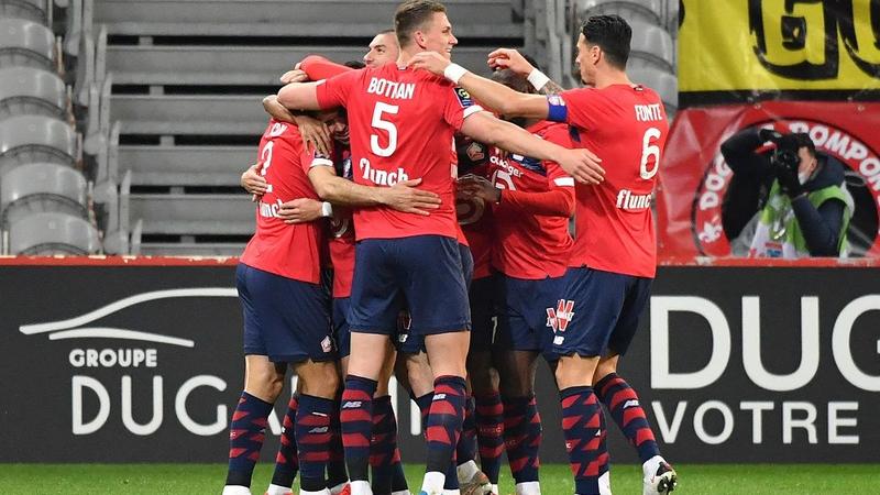 Lille stay top in France