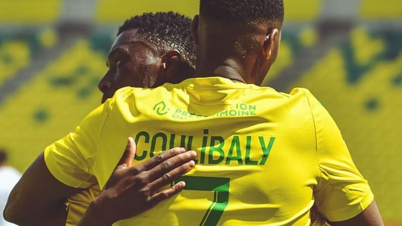 Nantes goleó al Bordeaux