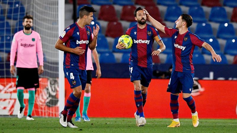 Levante pisotea aspiraciones de título del Barcelona