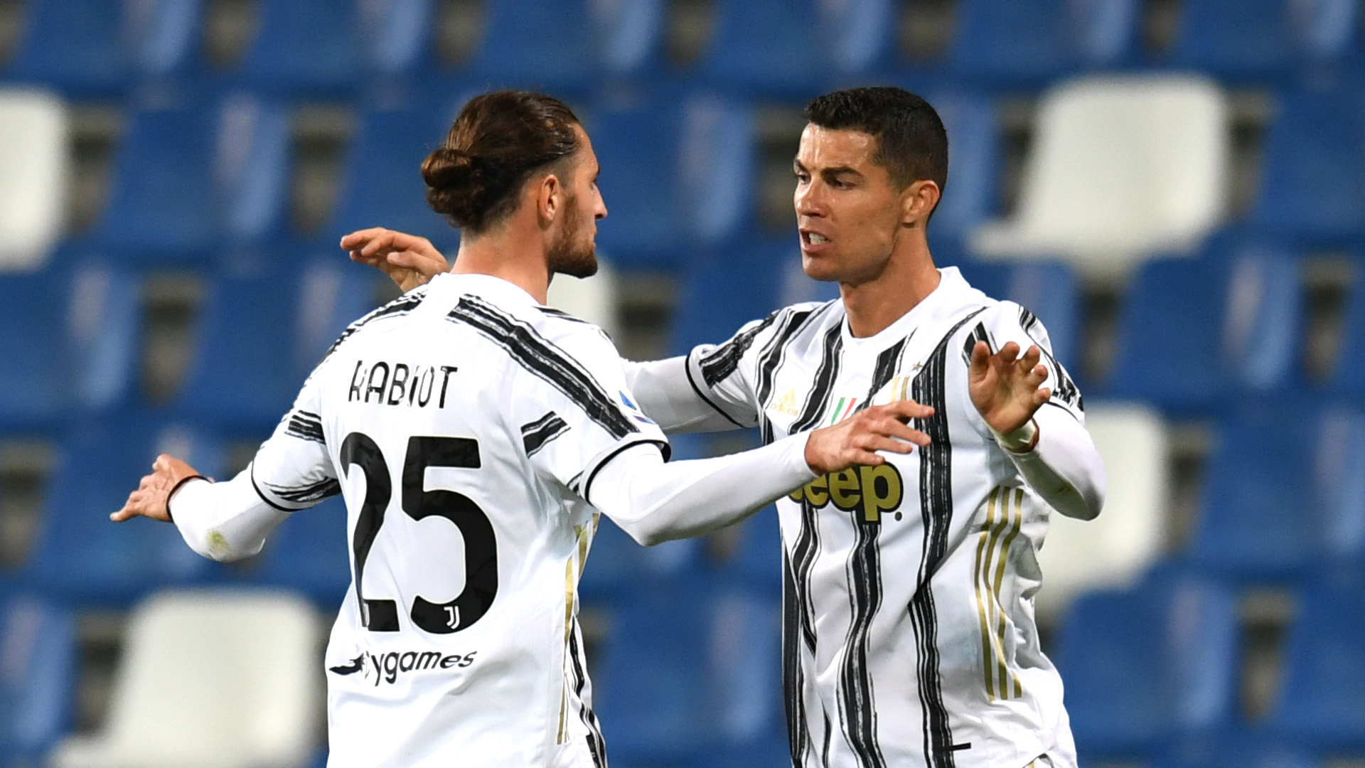 Sassuolo 1-3 Juventus: Ronaldo and Dybala reach centuries in crucial win