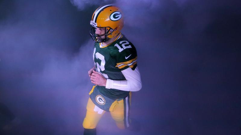 Packers, Davante Adams still 'far apart' on contract talks, per report