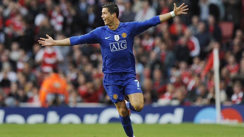 Ronaldo gets iconic number seven shirt back at