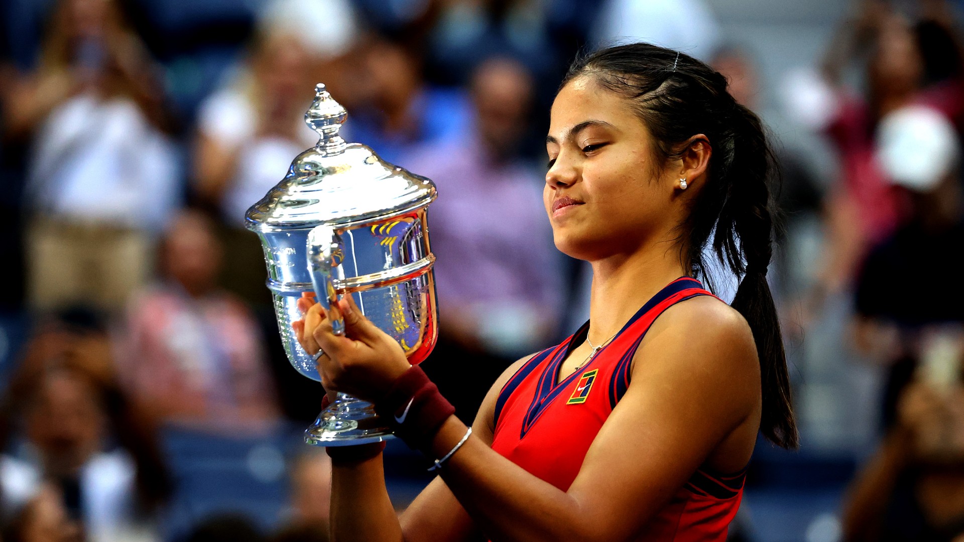 US Open: Fairytale final proves women's tennis has bright future as Raducanu triumphs