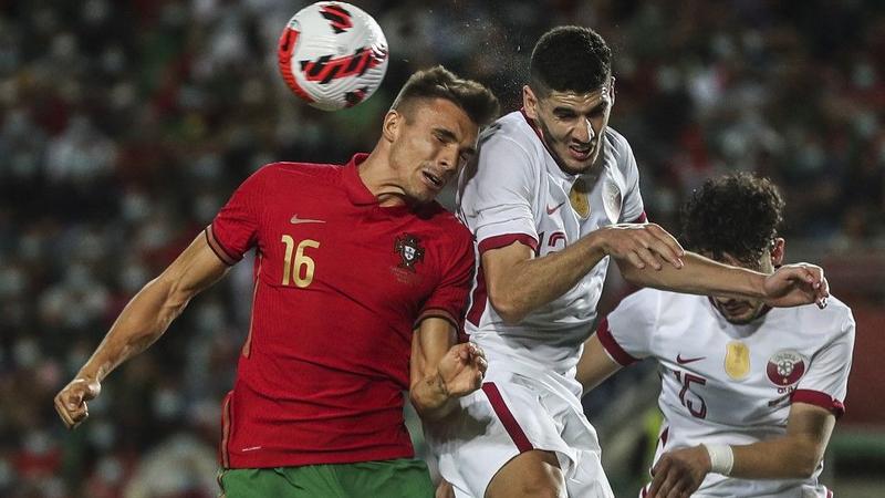 منتخب البرتغال يتخطى نظيره القطري بثلاثية نظيفة - ملخص وأهداف مباراة البرتغال وقطر