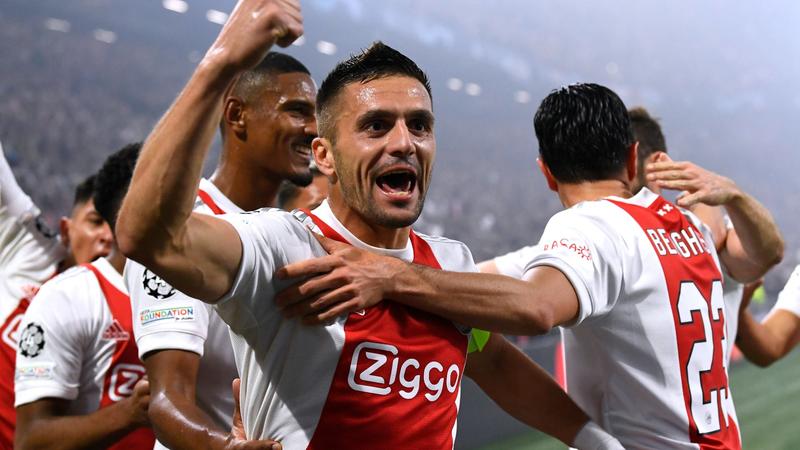 Ajax sacude 4-0 al Dortmund