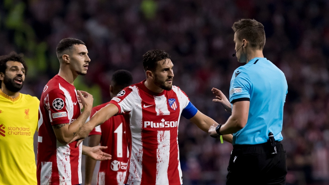 Simeone explains Klopp handshake snub | beIN SPORTS