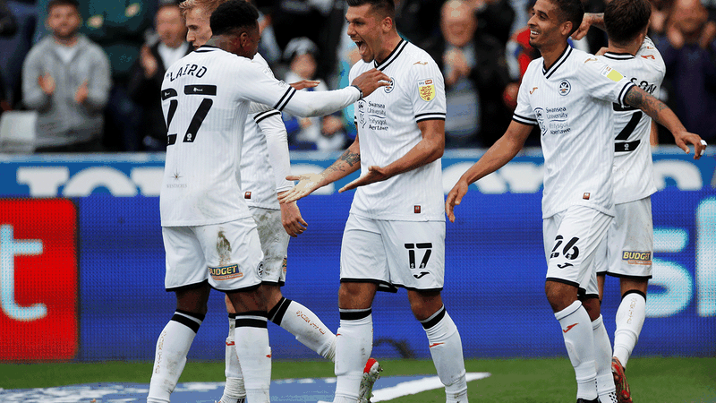 Swansea strikes late to sink Baggies