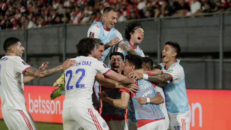 Chile vence 0-1 en su visita a Paraguay