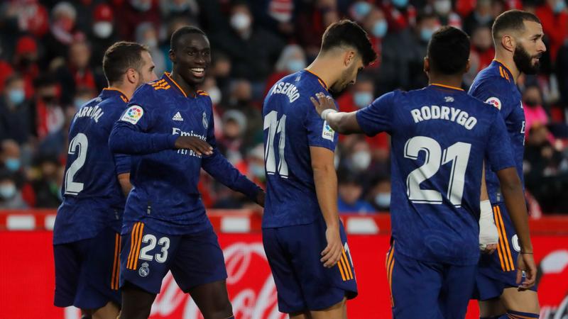 Real Madrid golea 1-4 en visita al Granada