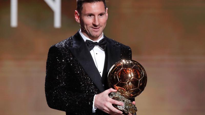 Lionel Messi wins the Ballon d'Or for the seventh time