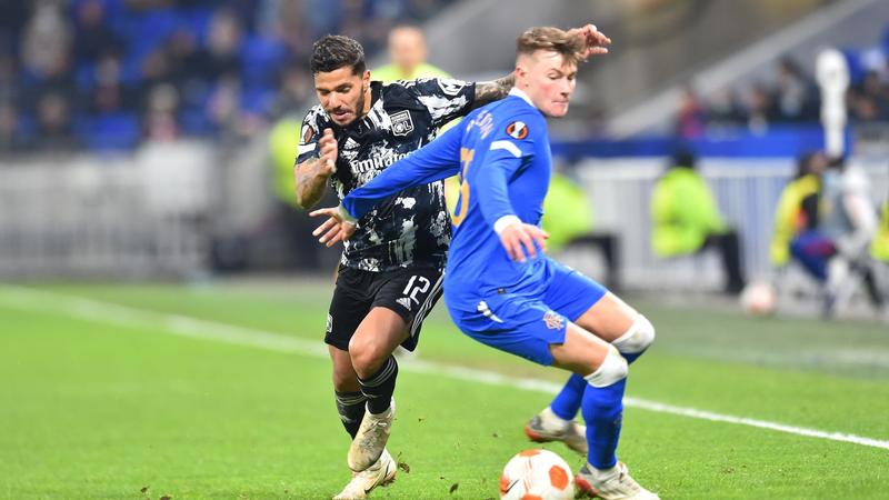 Lyon 1-1 Rangers: Van Bronckhorst's winning start ended