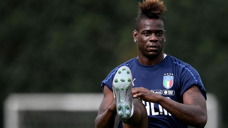 Balotelli gets Italy recall ahead of World Cup play-offs
