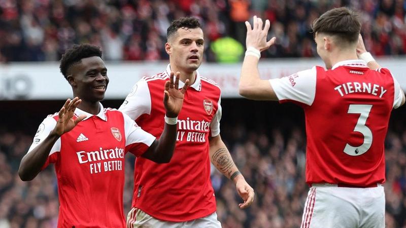 أرسنال يعزز صدارته بفوز عريض على كريستال بالاس