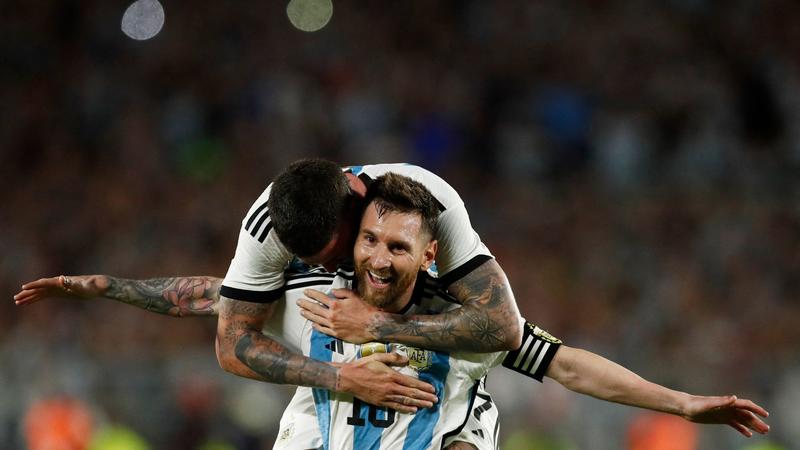 Argentine : avec un Lionel Messi dans l'histoire, l'Albiceleste s'offre un festival