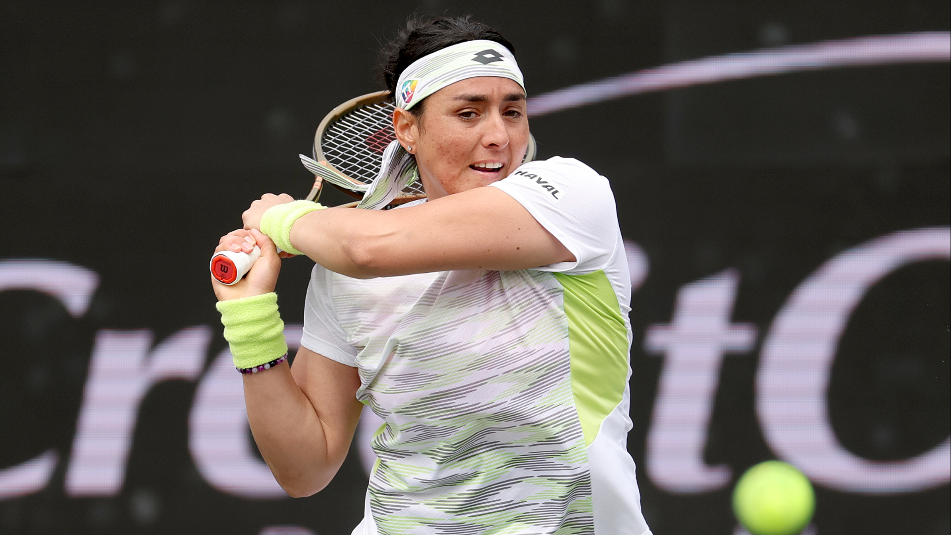 Jabeur beats Bencic to land her first WTA titl beIN SPORTS