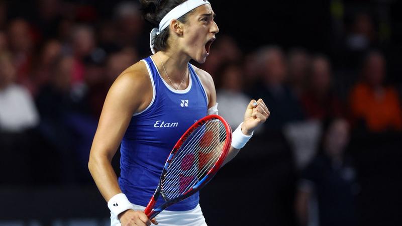 Billie Jean King Cup : Caroline Garcia termine le travail et qualifie les Bleues