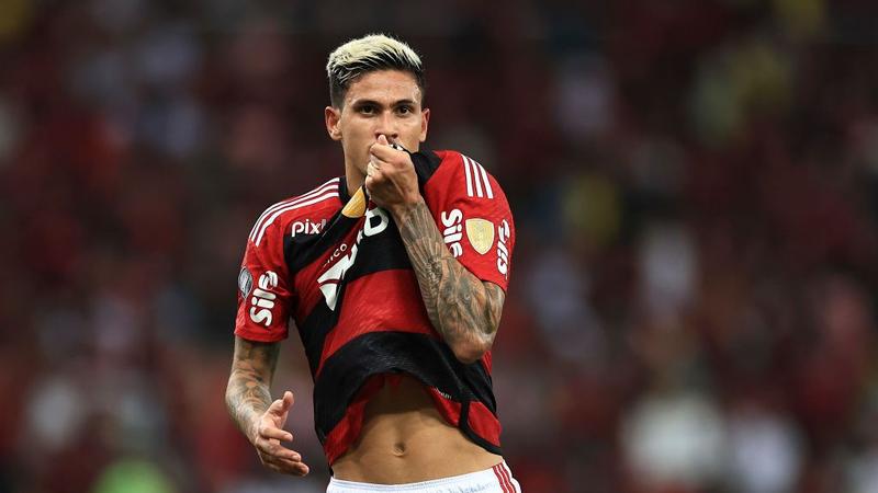 Flamengo rolls Nublense in Maracana masterclass