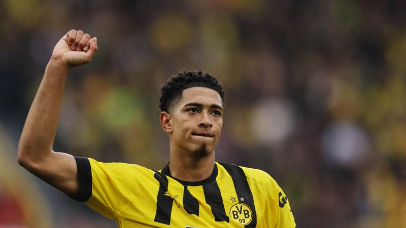 Bundesliga : Bellingham fait danser son défenseur, Borussia déjà devant !