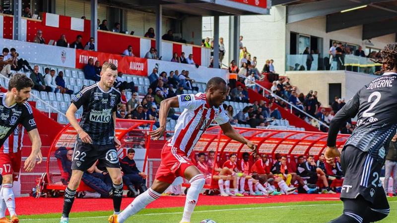 Ajaccio and Brest share points and can't find the net