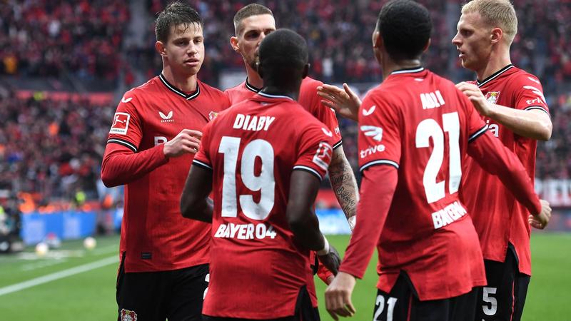Bundesliga : Le Leverkusen de Xabi Alonso dompte Leipzig !