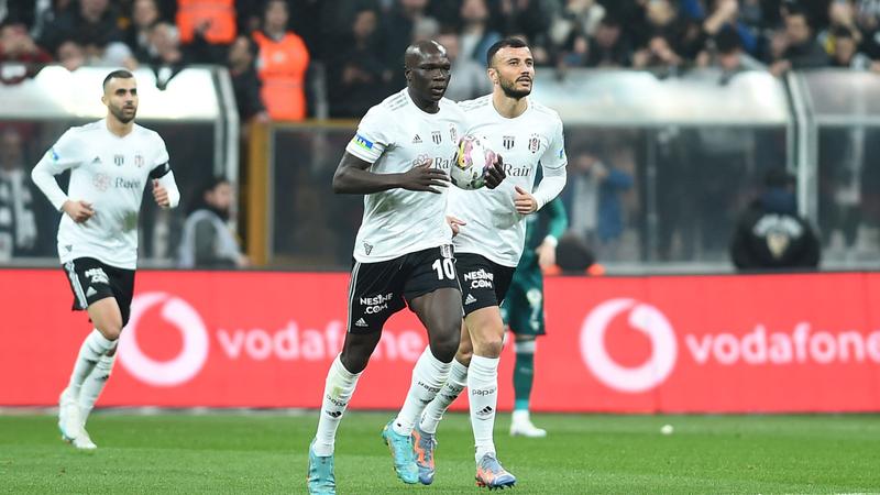 Süper Lig : Besiktas fait tomber Galatasaray et relance le championnat !