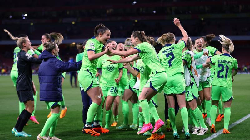Wolfsburg beat Arsenal to reach Women's Champions League final