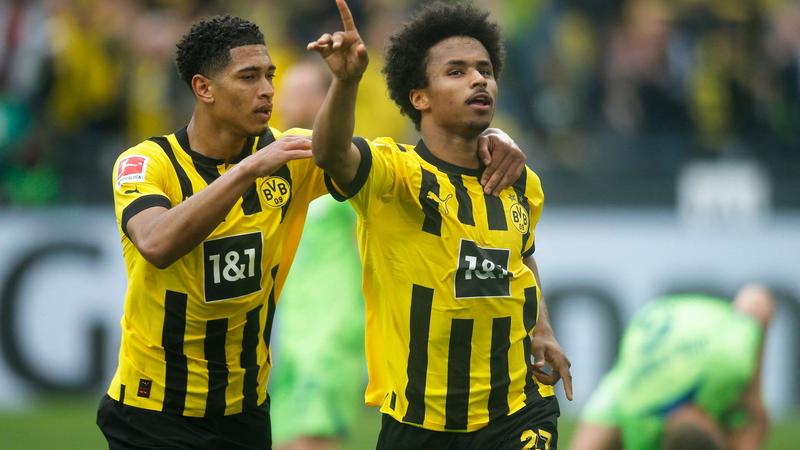Bundesliga : 6-0, le Borussia Dortmund étrille Wolfsbourg et revient à portée du Bayern !