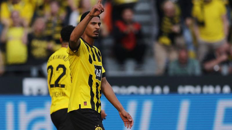 Bundesliga : Haller décisif, Dortmund cartonne Mönchengladbach
