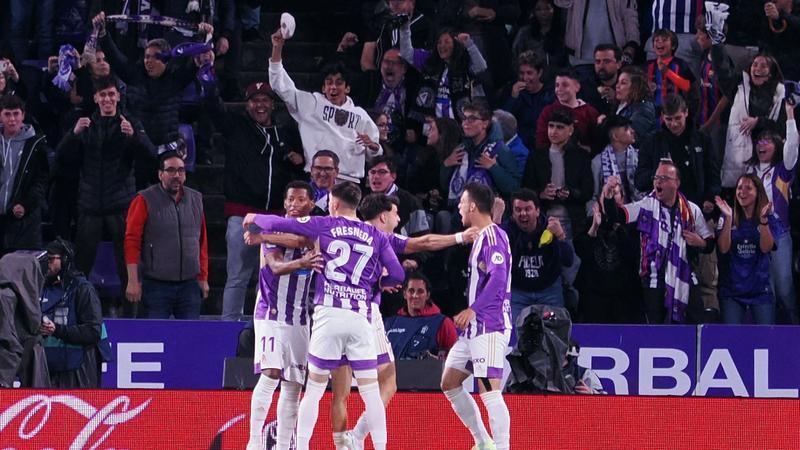 El Valladolid sorprende al Barcelona buscando la salvación