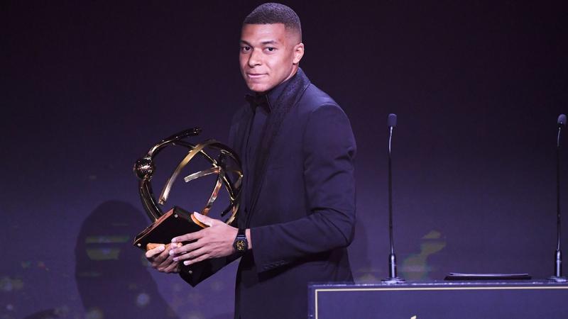 Ligue 1 - Mbappé : "Je vais honorer mon contrat"