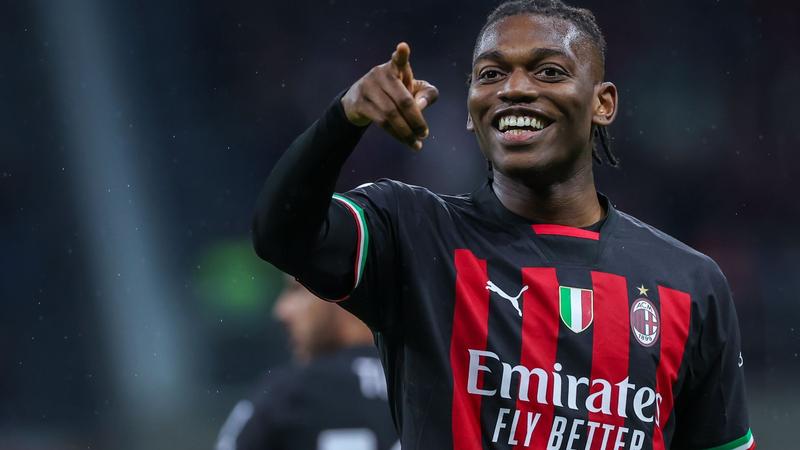Serie A : Festival de Leão, hommage à Zlatan, soir de fête à Milan, le Hellas jouera un play-out