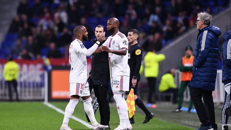 Mercato : L'Olympique Lyonnais annonce le départ de Moussa Dembélé