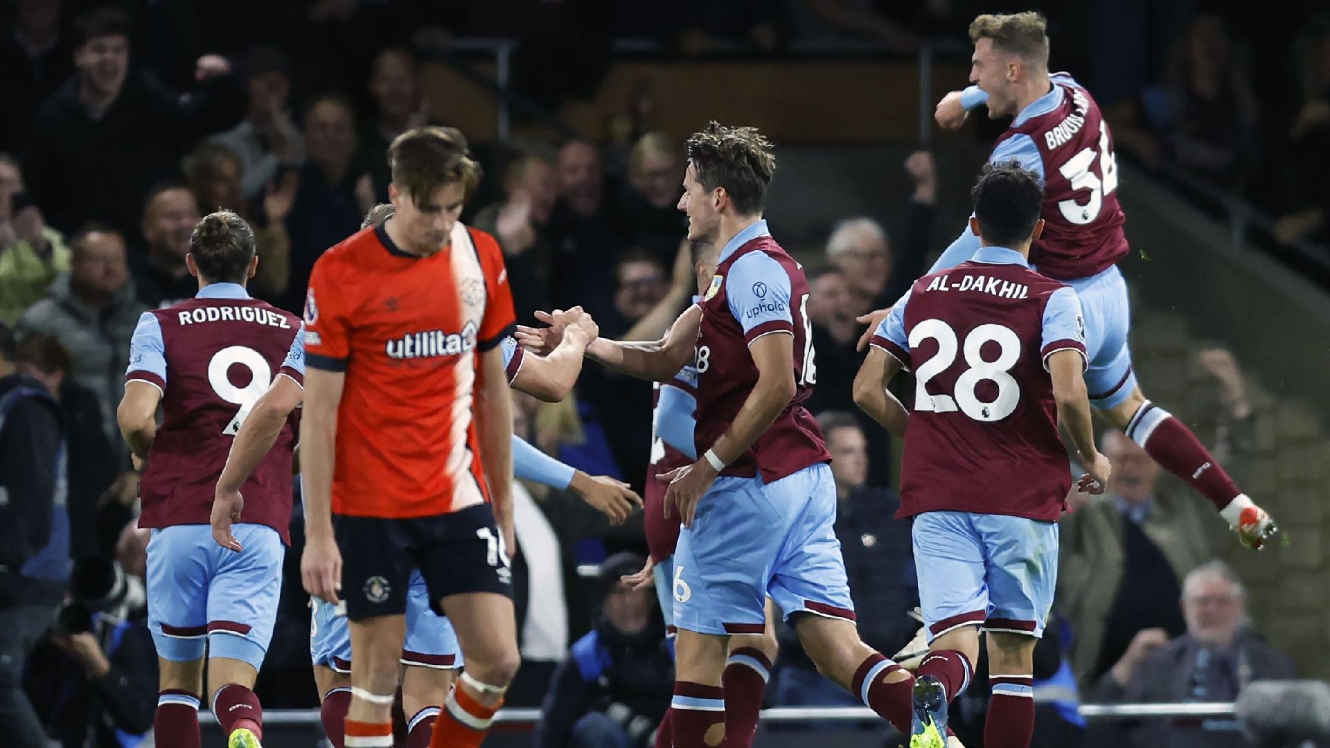 Burnley secure first Premier League win with last-gasp victory at Luton