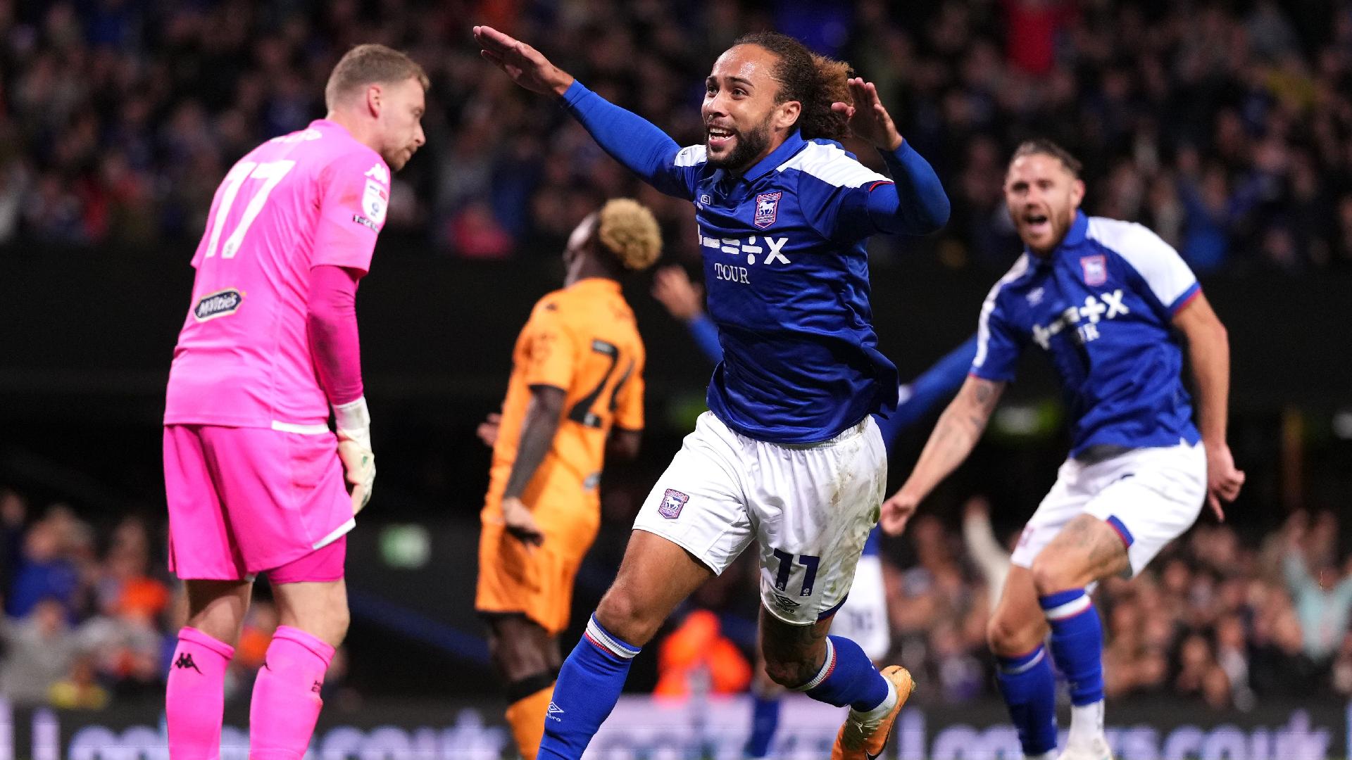 Ipswich move top of Championship with win over Hull