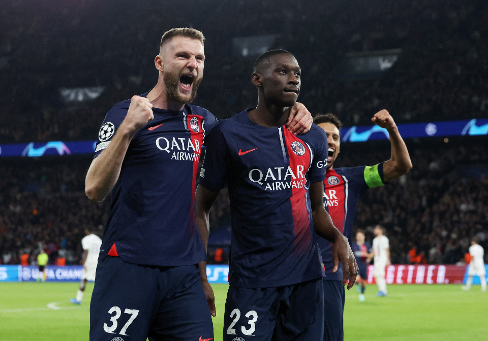 French connection strikes as PSG beat AC Milan to go top