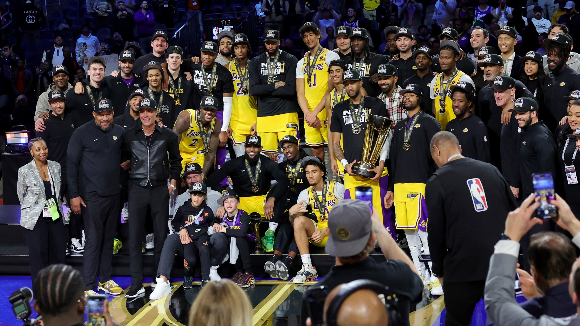 Lakers win In-Season Tournament