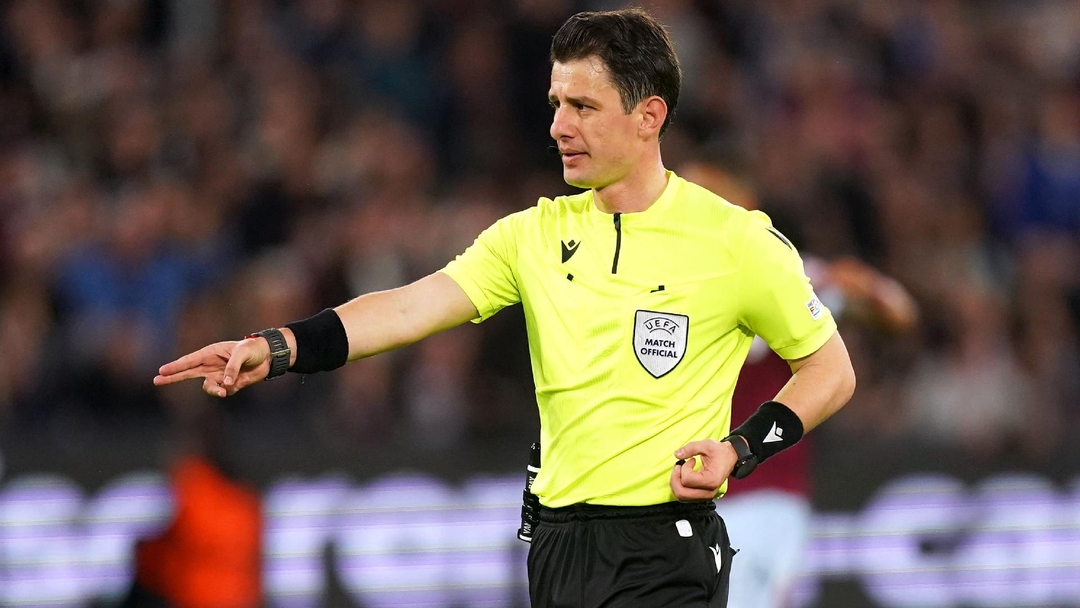 Domestic football in Turkey suspended after club president punches