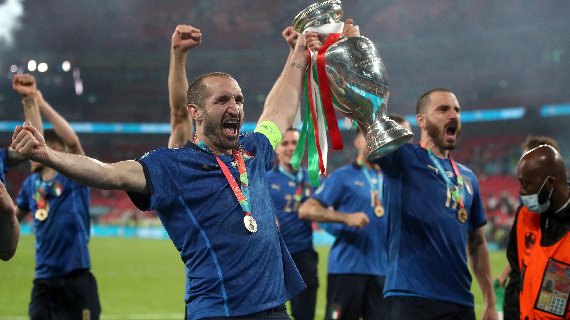 Italy and Juve icon Chiellini calls time on playing career