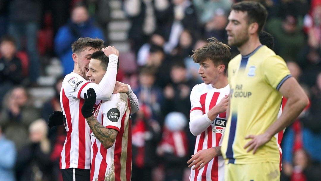 Striker finally on target as Sunderland begin new year with win against  Preston | beIN SPORTS