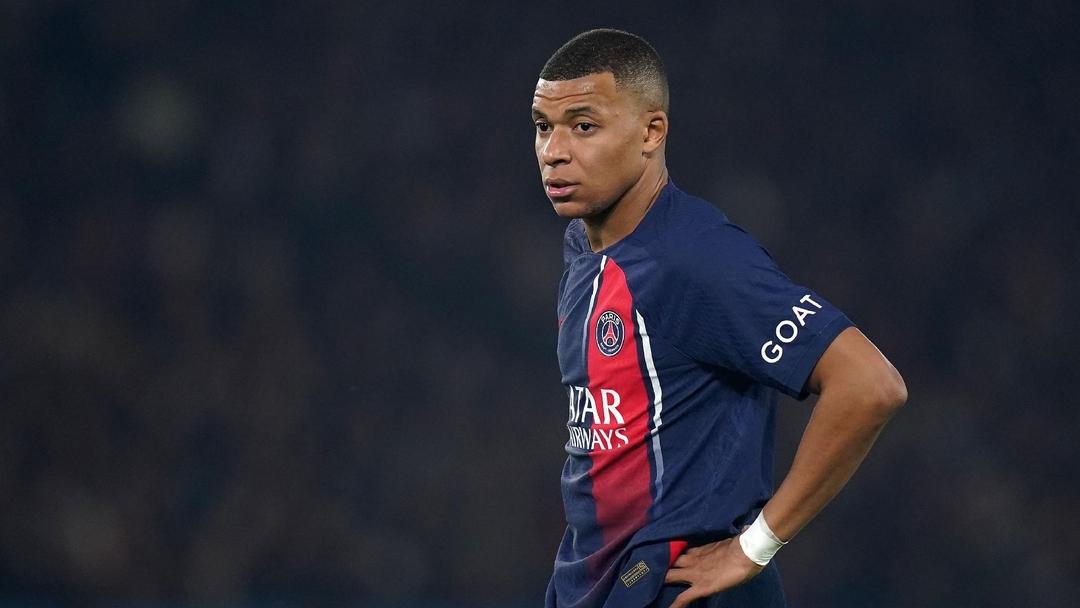 Kylian Mbappe hat-trick helps Paris St Germain to thumping win at ...