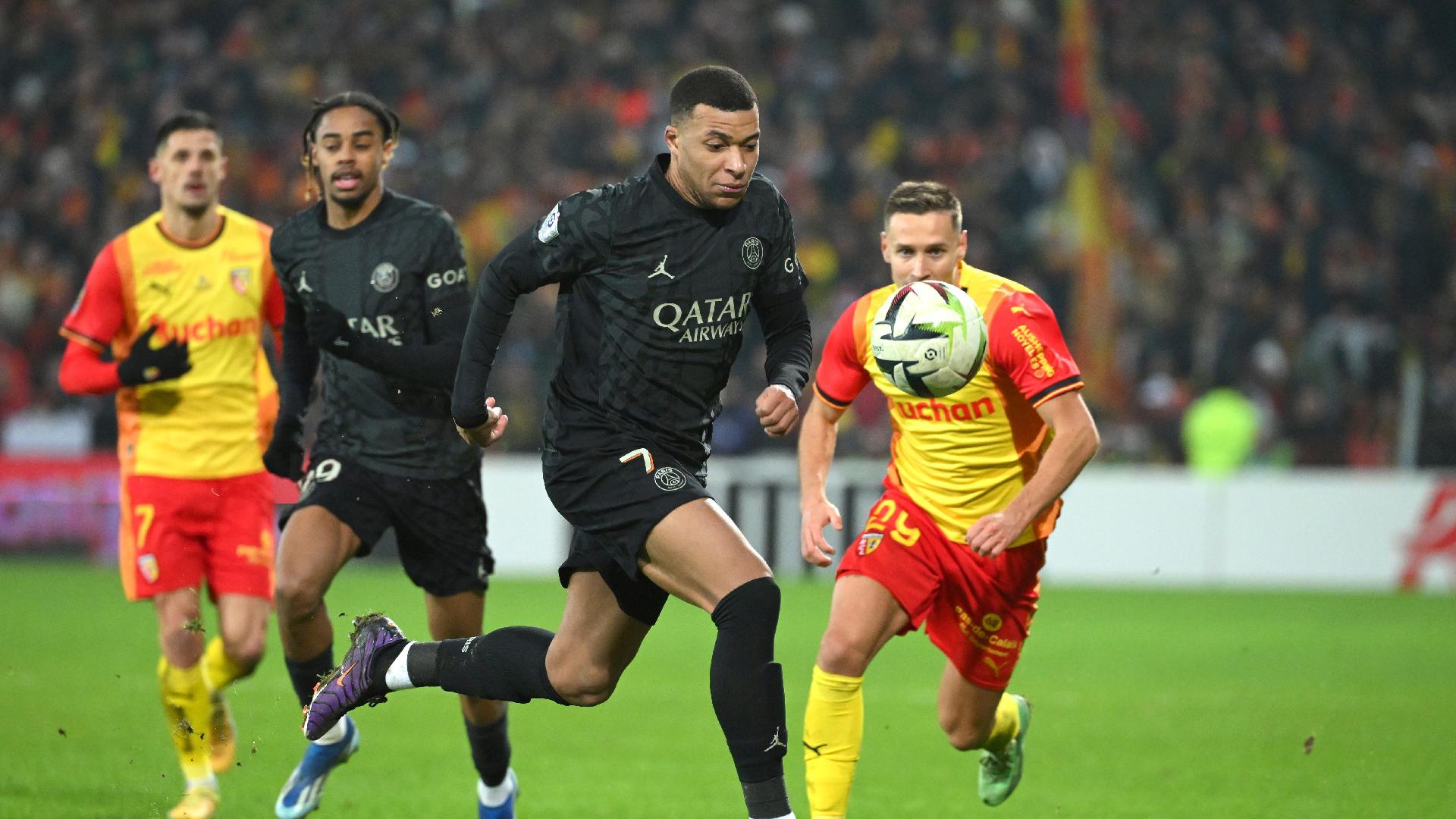 Kylian Mbappe stars as Paris St Germain down 10-man Lens to extend Ligue 1 lead