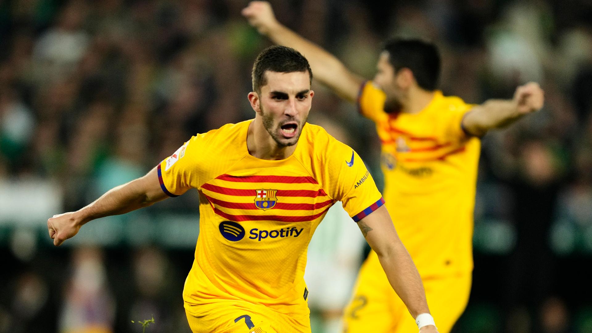 Ferran Torres hat-trick earns dramatic win for Barcelona