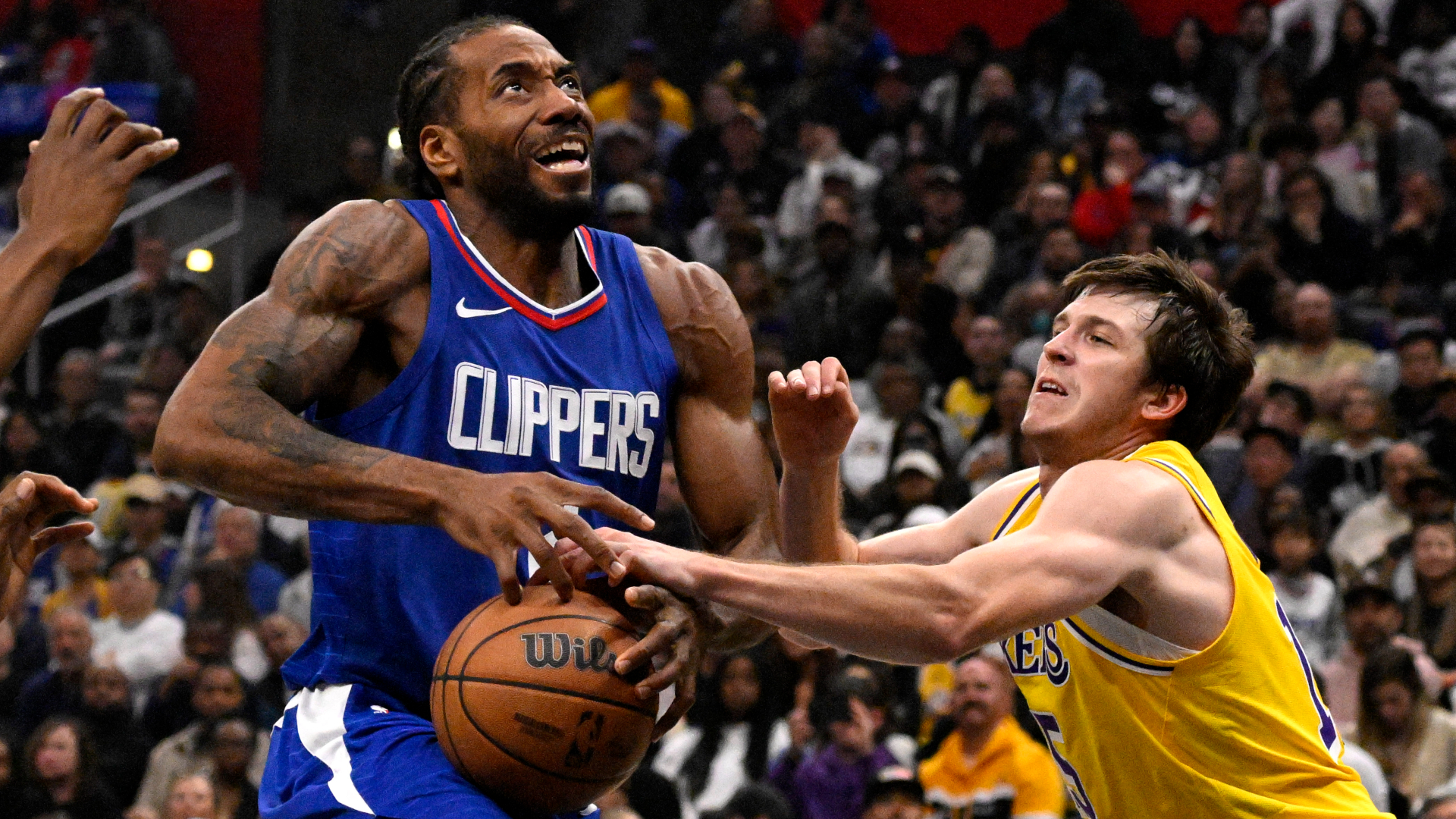 Clippers beat LeBron-less Lakers