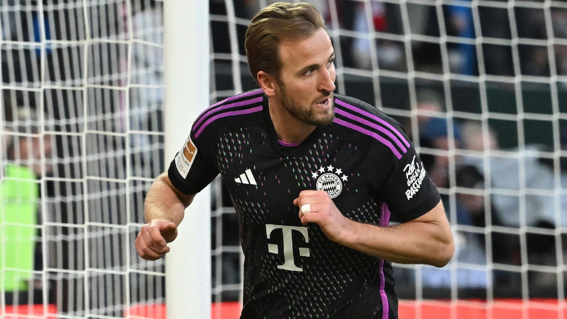 Bayern Munich edge thrilling clash with Augsburg to maintain title pressure
