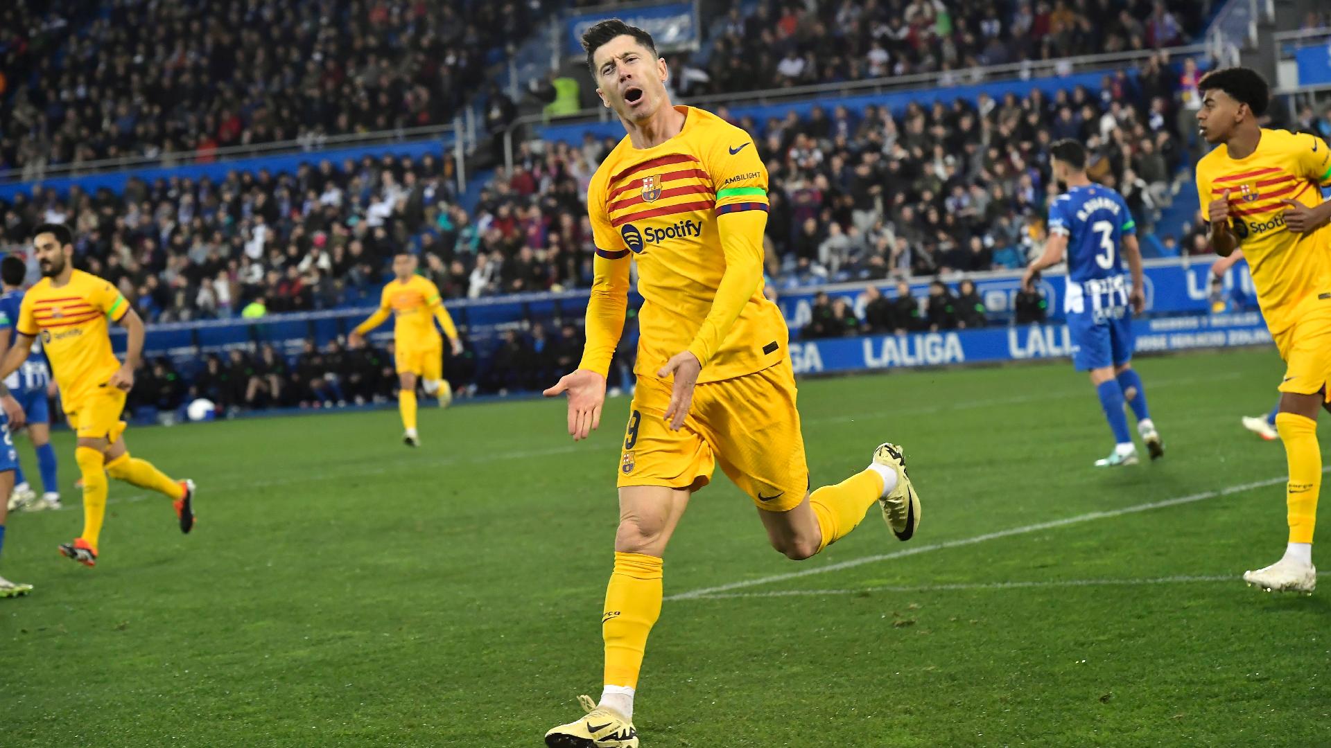 Barcelona hold off Alaves in first match since Xavi announcement