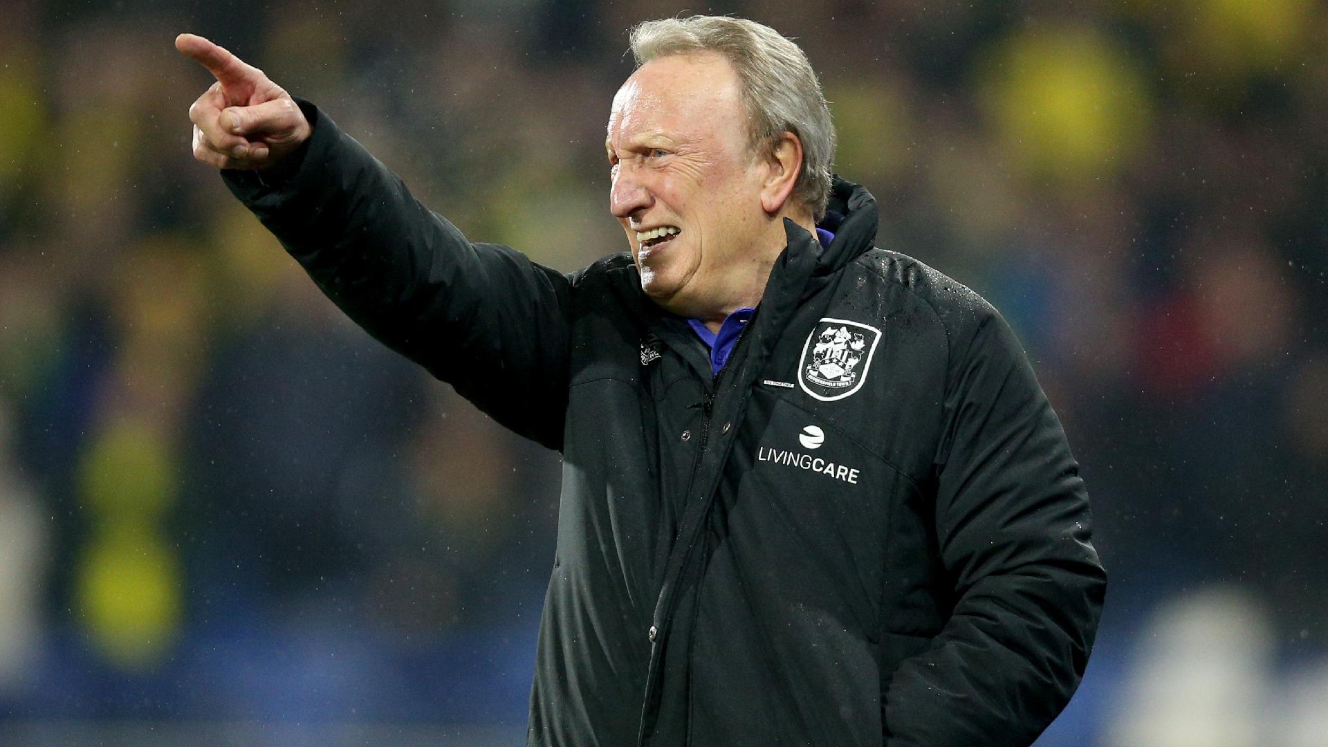 Aberdeen bring in veteran manager Neil Warnock to replace Barry Robson