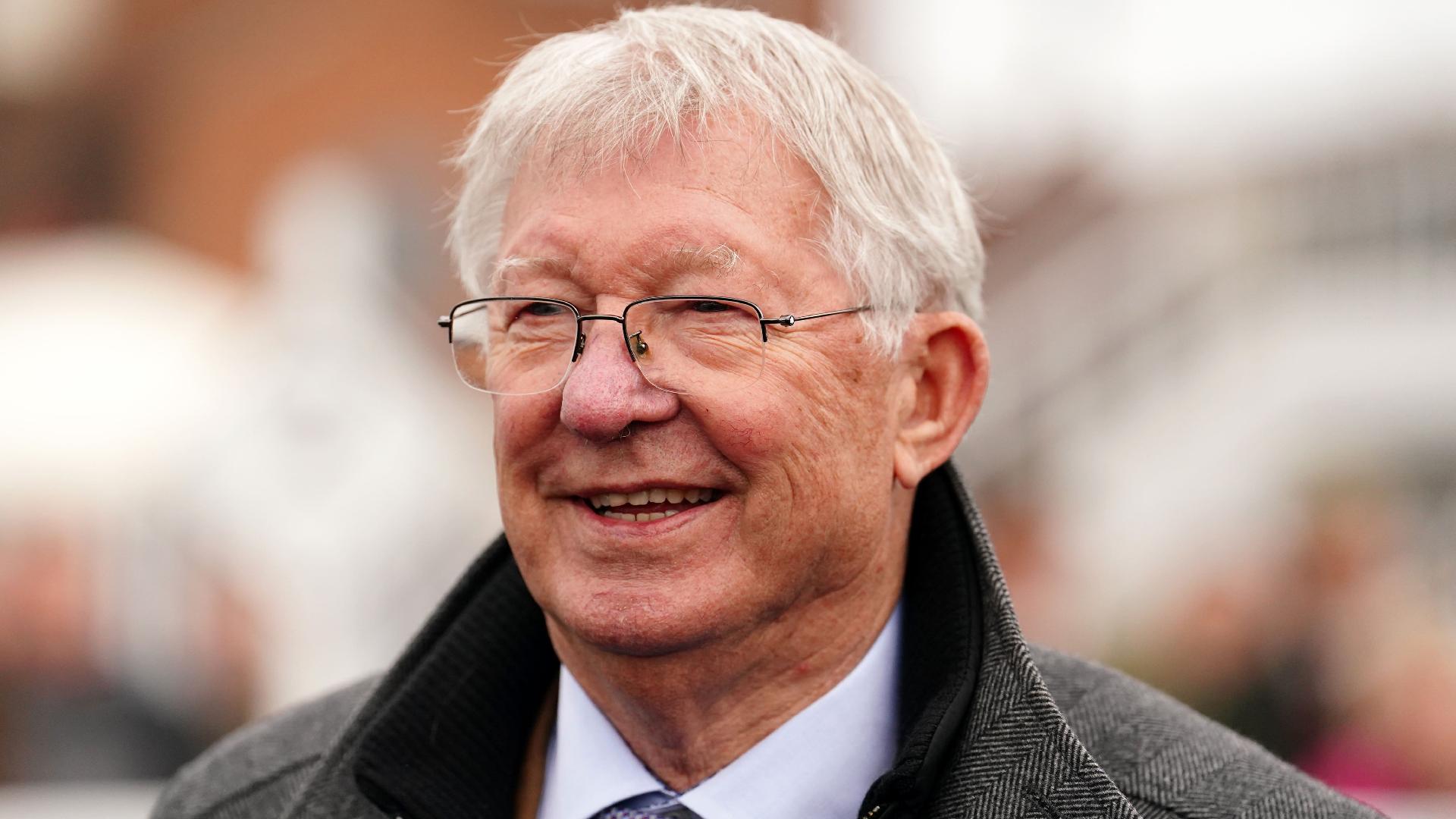 Sir Alex Ferguson given lifetime membership by Eintracht Frankfurt