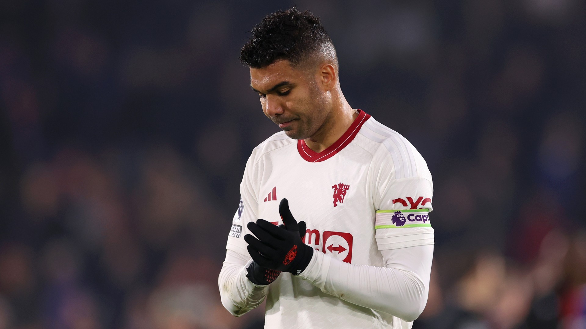 Carragher: Time for Casemiro to go